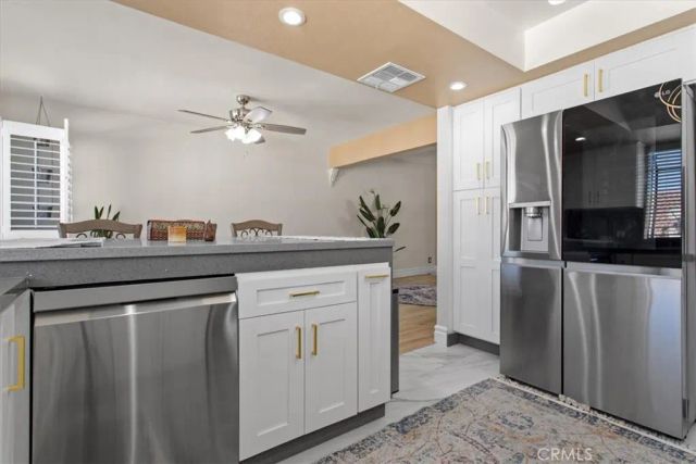 5727 ETIWANDA 3, Tarzana, CA 91364