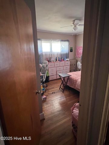 1123 Candlewood Drive, Kinston, NC 28501