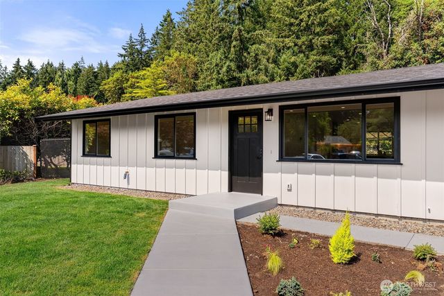 9101 Fawnlilly Circle W, Tacoma, WA 98467