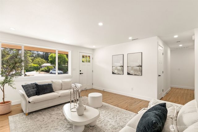 9101 Fawnlilly Circle W, Tacoma, WA 98467