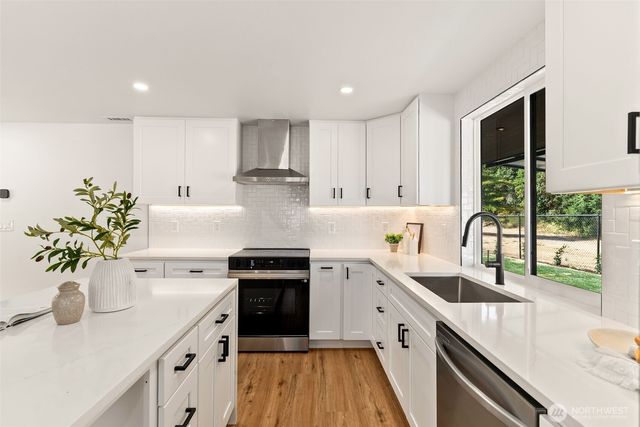 9101 Fawnlilly Circle W, Tacoma, WA 98467