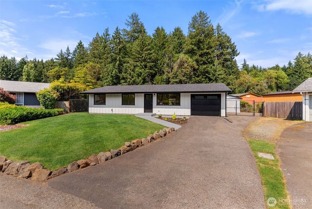 9101 Fawnlilly Circle W, Tacoma, WA 98467
