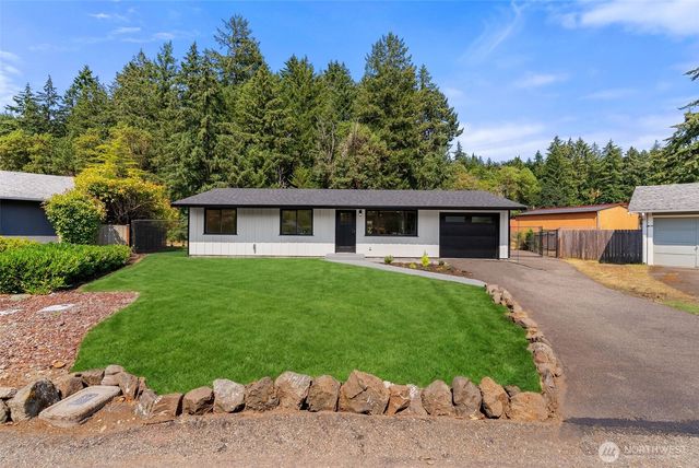 9101 Fawnlilly Circle W, Tacoma, WA 98467