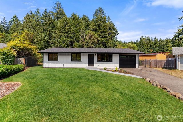 9101 Fawnlilly Circle W, Tacoma, WA 98467