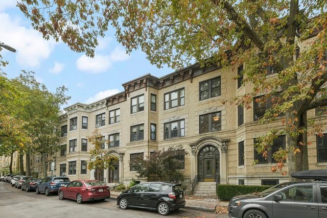 70 Marshal St A-3, Brookline, MA 02446