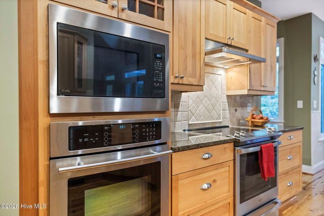 1489 White Dogwood Court SE, Bolivia, NC 28422