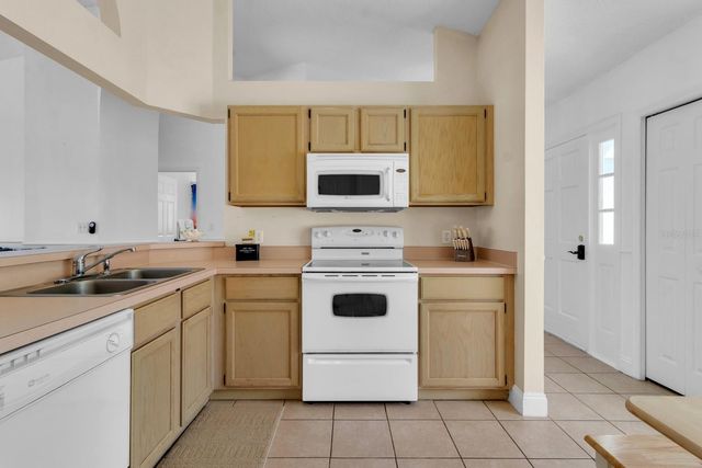 138 PINE LAKE VIEW DRIVE, Davenport, FL 33837