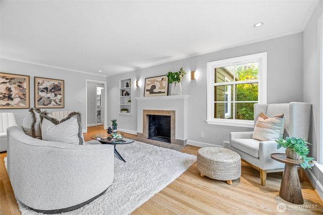 2745 NE 89th Street, Seattle, WA 98115