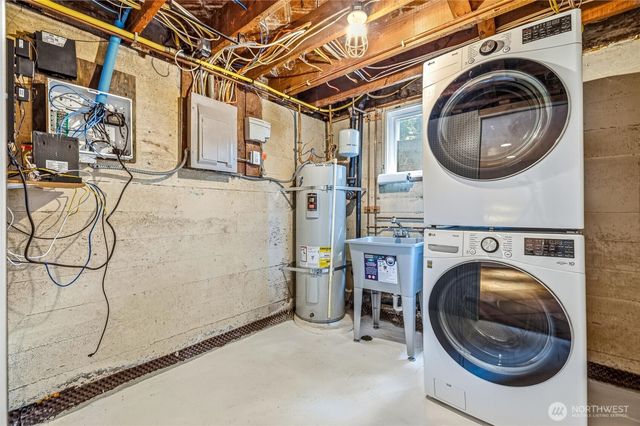 2745 NE 89th Street, Seattle, WA 98115