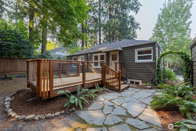 2745 NE 89th Street, Seattle, WA 98115