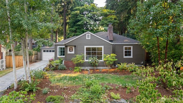 2745 NE 89th Street, Seattle, WA 98115