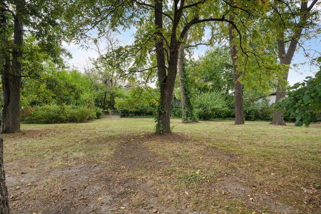 303 E 9TH ST, Fulton, MO 65251