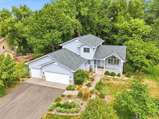 1039 Heather Drive, Woodbury, MN 55129