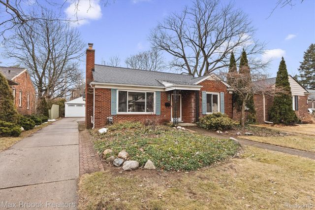 2440 Ferncliff Avenue, Royal Oak, MI 48073