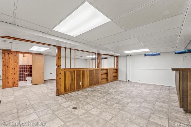 2440 Ferncliff Avenue, Royal Oak, MI 48073