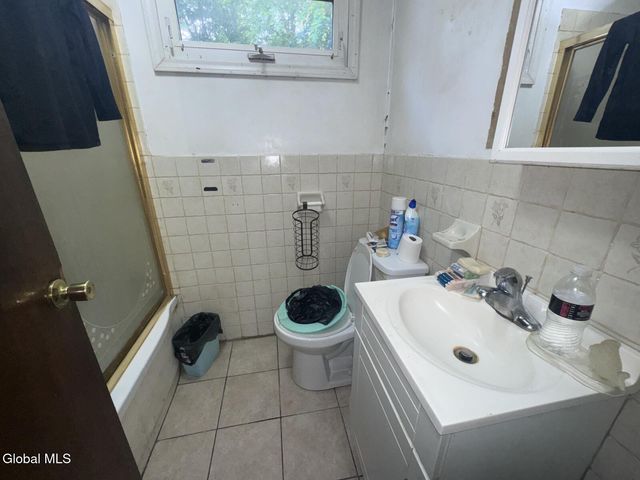 9 Mary Hadge Drive, Colonie, NY 12309