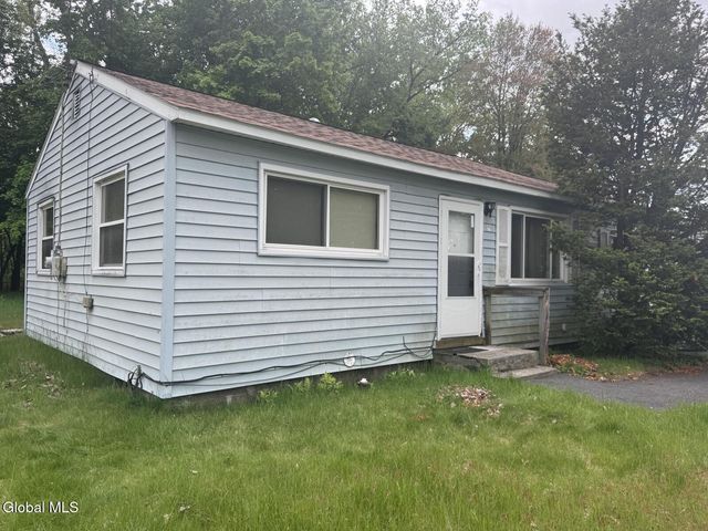 9 Mary Hadge Drive, Colonie, NY 12309