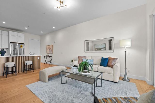 4115 El Camino Real 223, Palo Alto, CA 94306