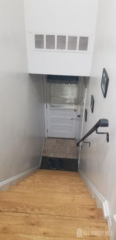 27 Judson Street 13B, Edison, NJ 08837