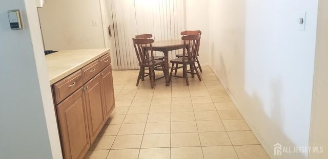 27 Judson Street 13B, Edison, NJ 08837