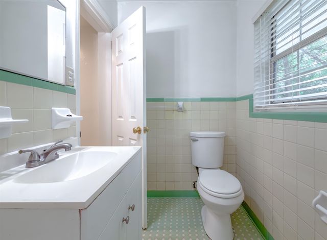 2314 Pontiac Drive, Tallahassee, FL 32301