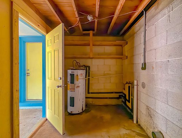 2314 Pontiac Drive, Tallahassee, FL 32301