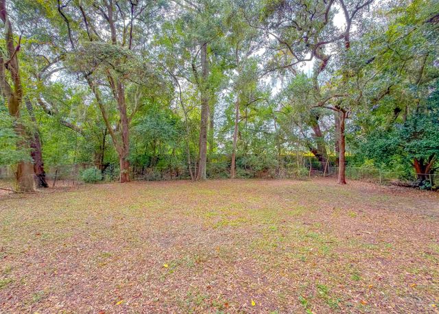 2314 Pontiac Drive, Tallahassee, FL 32301