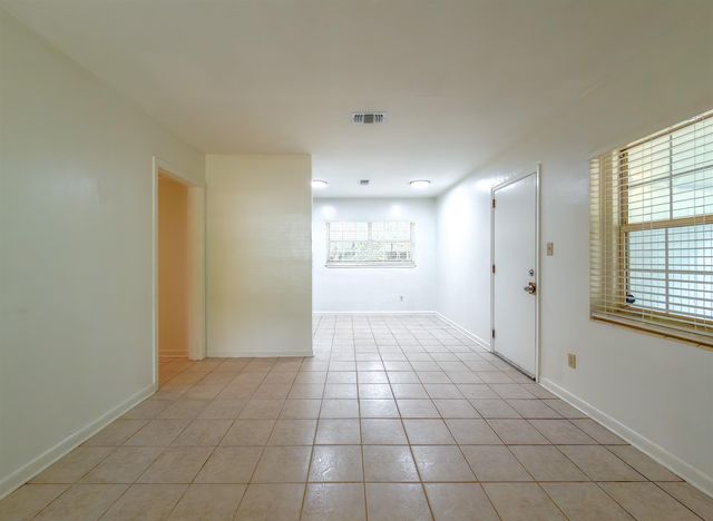 2314 Pontiac Drive, Tallahassee, FL 32301