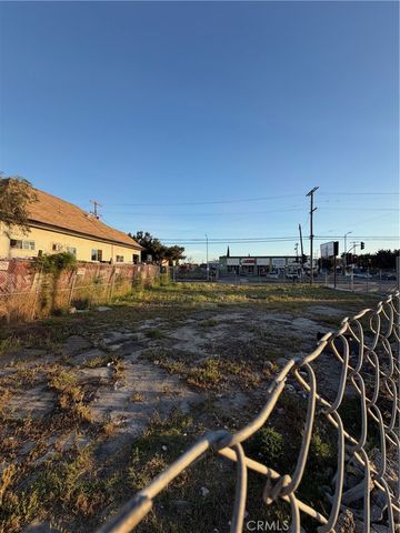 4366 Compton Ave, Los Angeles, CA 90011