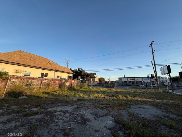 4366 Compton Ave, Los Angeles, CA 90011
