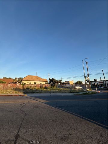 4366 Compton Ave, Los Angeles, CA 90011