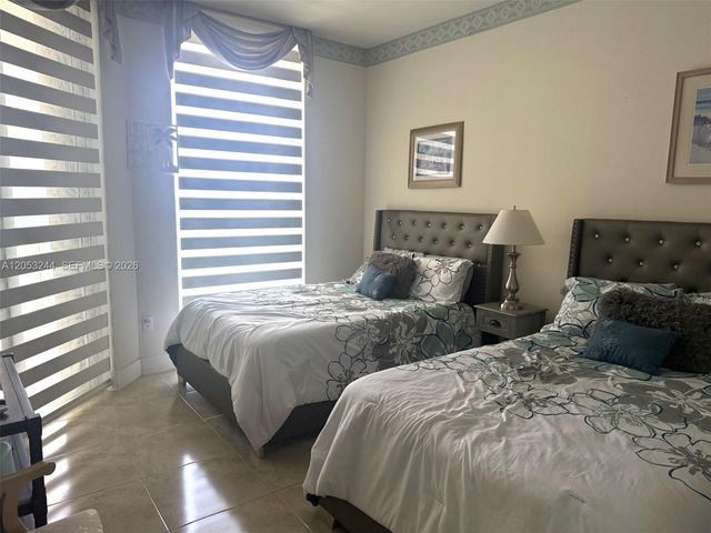 8925 Collins Avenue 11J, Surfside, FL 33154