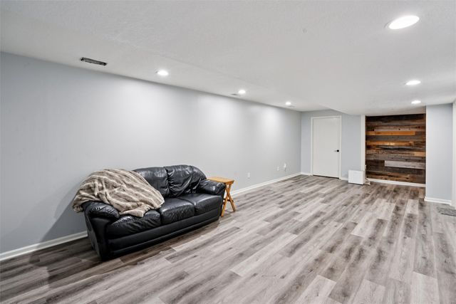 174 Marshall Drive, Waukee, IA 50263