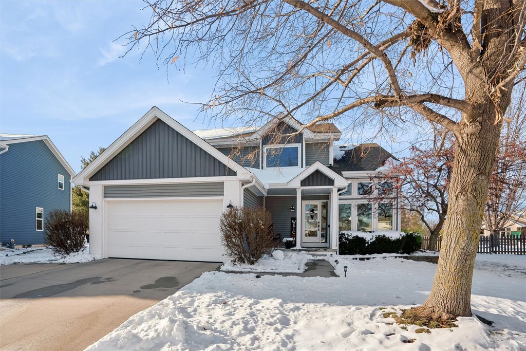 174 Marshall Drive, Waukee, IA 50263