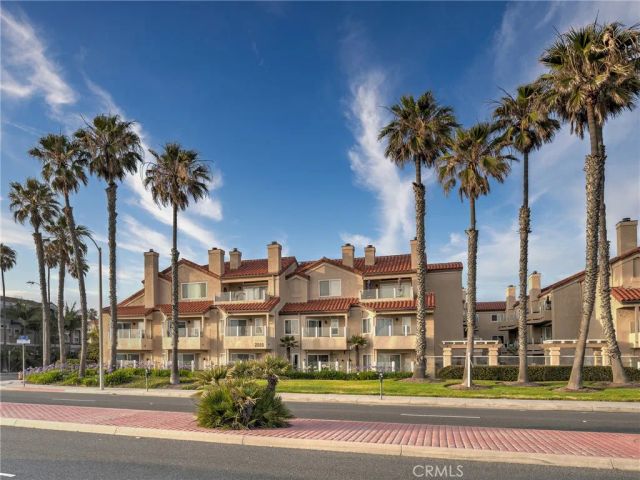 2000 Pacific Coast Highway 203, Huntington Beach, CA 92648