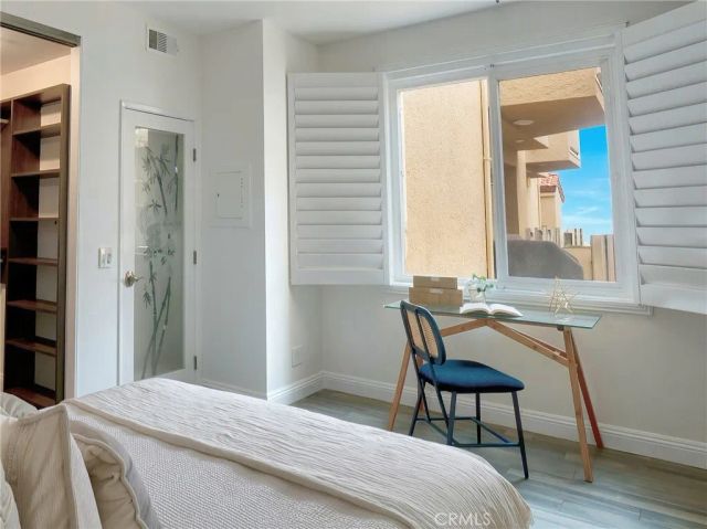 2000 Pacific Coast Highway 203, Huntington Beach, CA 92648