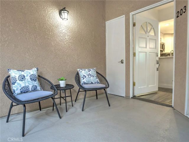 2000 Pacific Coast Highway 203, Huntington Beach, CA 92648