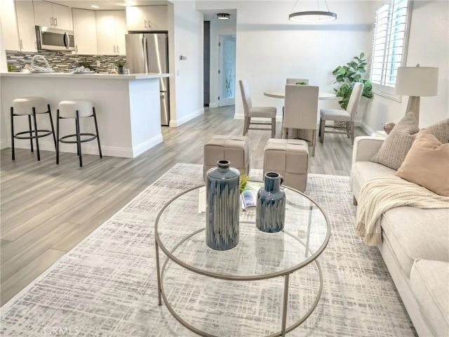 2000 Pacific Coast Highway 203, Huntington Beach, CA 92648
