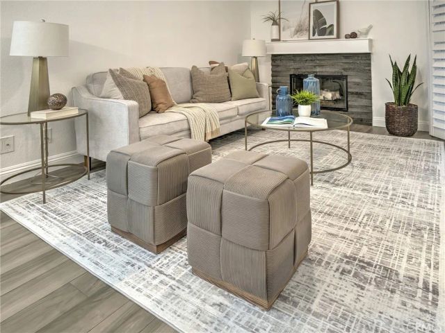 2000 Pacific Coast Highway 203, Huntington Beach, CA 92648
