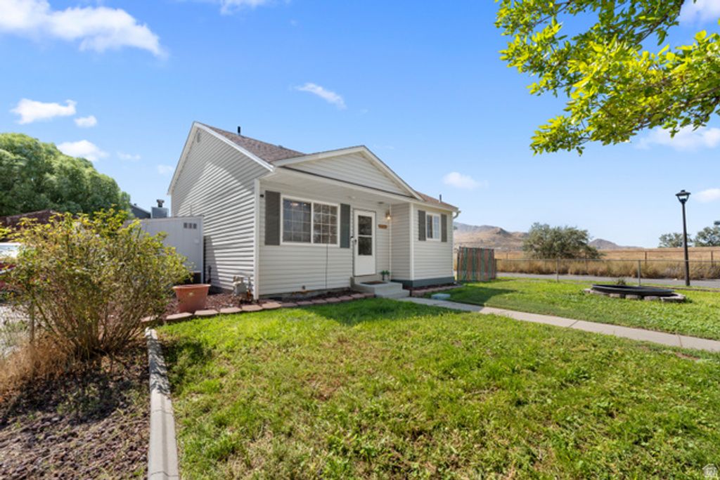 8083 W MELVILLE DR, Magna, UT 84044 — photo 3
