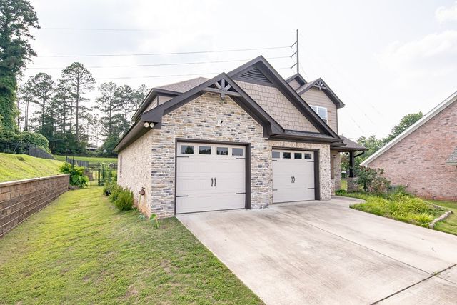 7081 Spring Walk Drive, Columbus, GA 31904