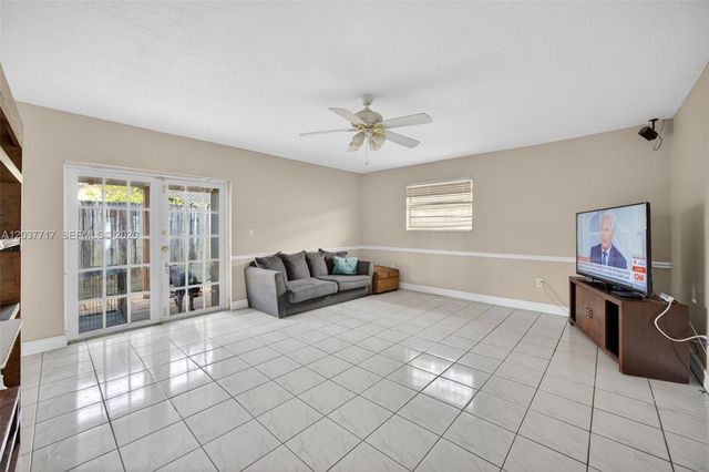 313 NW 132nd Pl, Miami, FL 33182