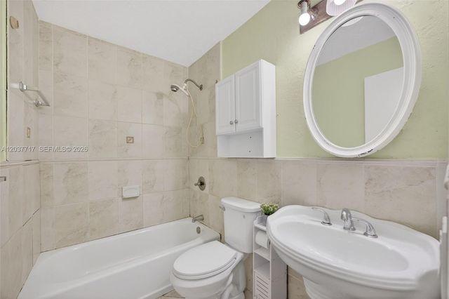 313 NW 132nd Pl, Miami, FL 33182