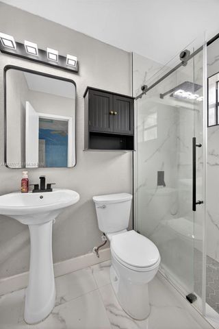 313 NW 132nd Pl, Miami, FL 33182