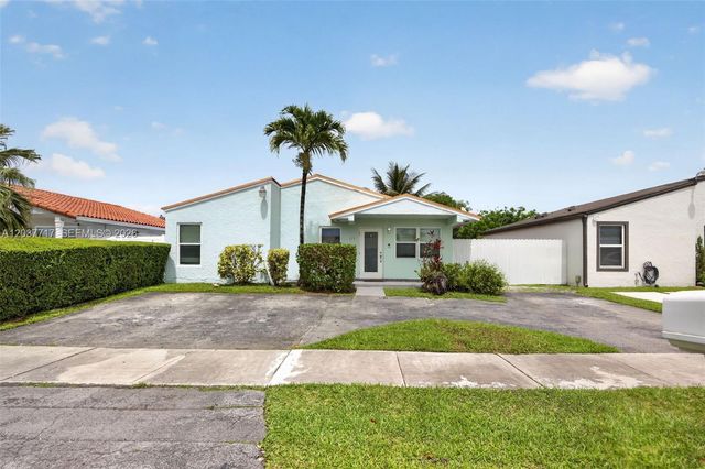 313 NW 132nd Pl, Miami, FL 33182