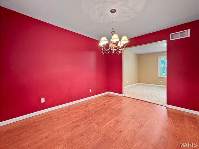 1902 Applegate Lane, Edwardsville, IL 62025