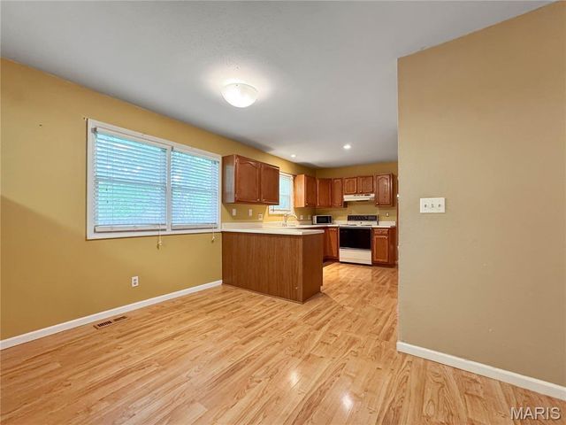 1902 Applegate Lane, Edwardsville, IL 62025