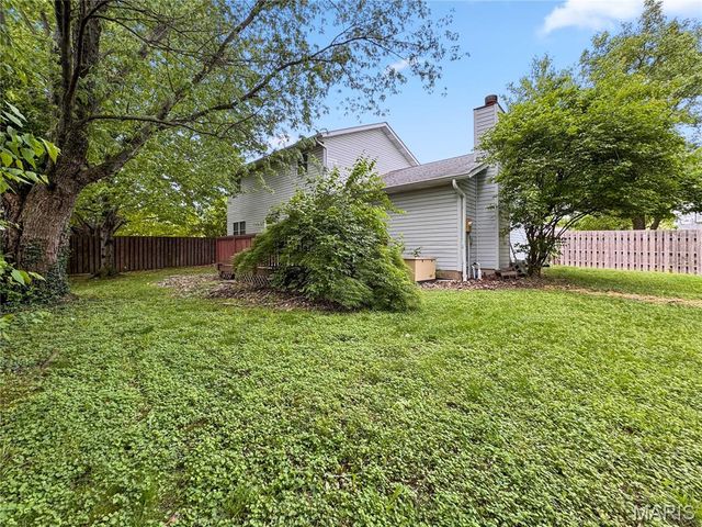 1902 Applegate Lane, Edwardsville, IL 62025