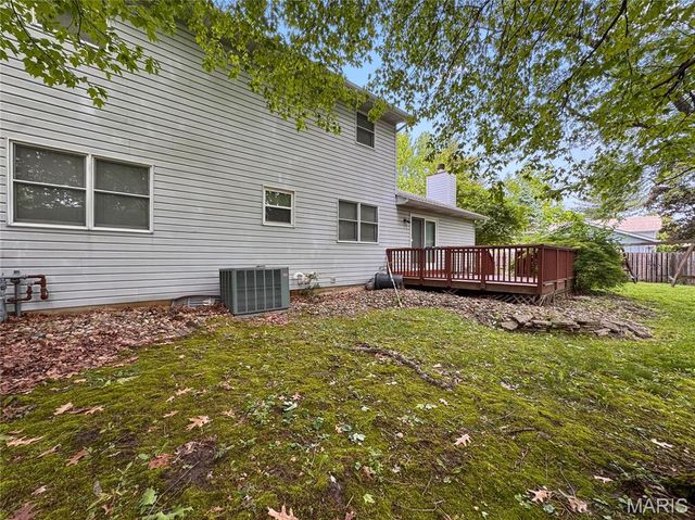 1902 Applegate Lane, Edwardsville, IL 62025