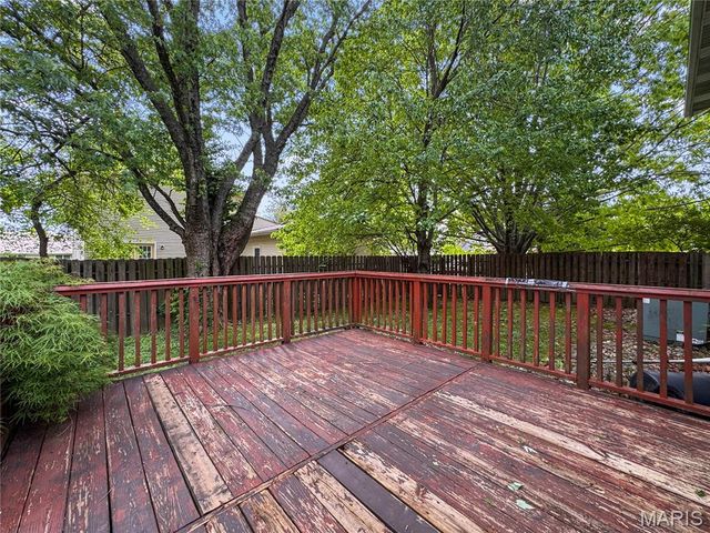 1902 Applegate Lane, Edwardsville, IL 62025